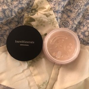 bareMinerals Makeup - đź–¤SOLD!đź–¤Bare minerals foundation bareMinerals Makeup - đź–¤SOLD!đź–¤Bare minerals foundation
